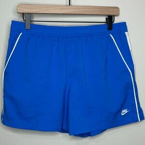 Nike Fit Dry Blue and White Shorts Size Medium